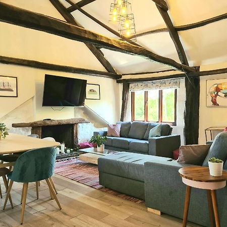 Historic Property With Stunning Views Hennock Exterior photo